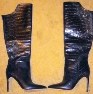 Vince Camuto Pelsna fashion boot , size 7 1/2 knee high
